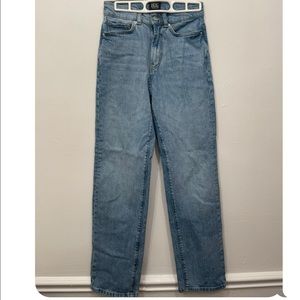 Urban Outfitters / BDG - Stretch Cowboy Jean - Light Wash - Size 24